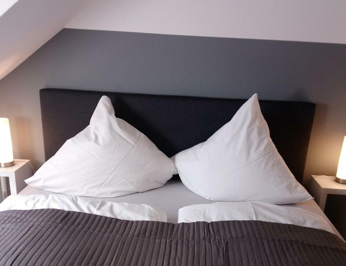 Ferienwohnung Mit 2 Schlafzimmern Und Parkplatz Эрфурт Экстерьер фото